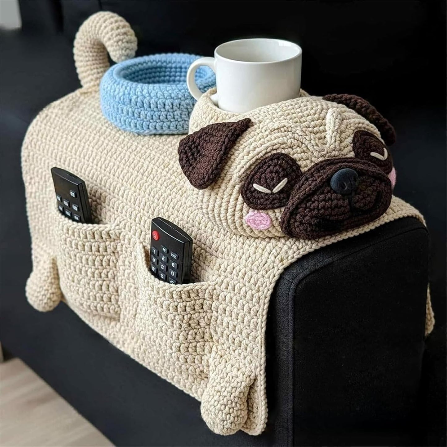 Crochet Dog Sofa Organizer, Handmade Crochet Dog Armchair Organizer, Cute Design, for Holding Remotes, Phone, Treats, Drinks, Cup, Living Room Bedroom Dorm